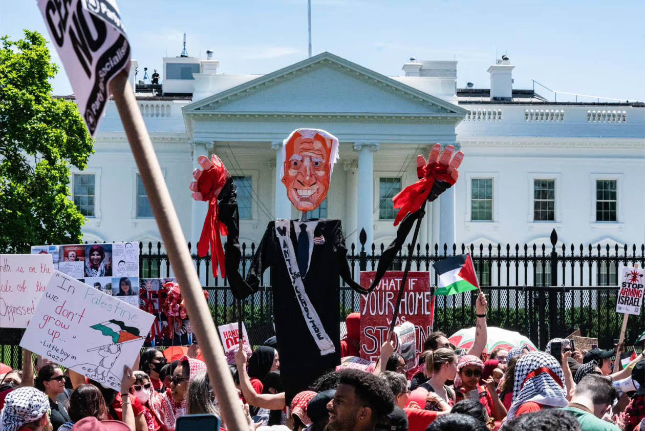 拜登不划红线 民众红线 我们划！ 美国爆发支持巴勒斯坦集会 包围白宫