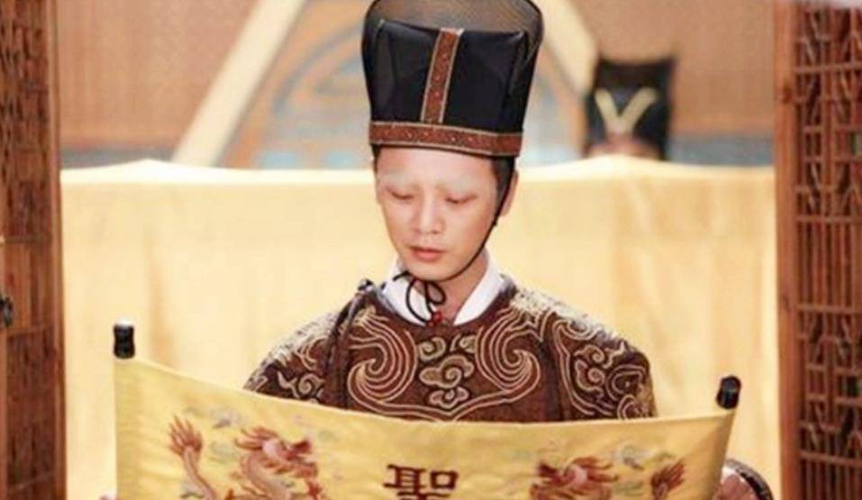 古代最善良的宦官,宣旨时故意念错1个字,挽救近千人的生命