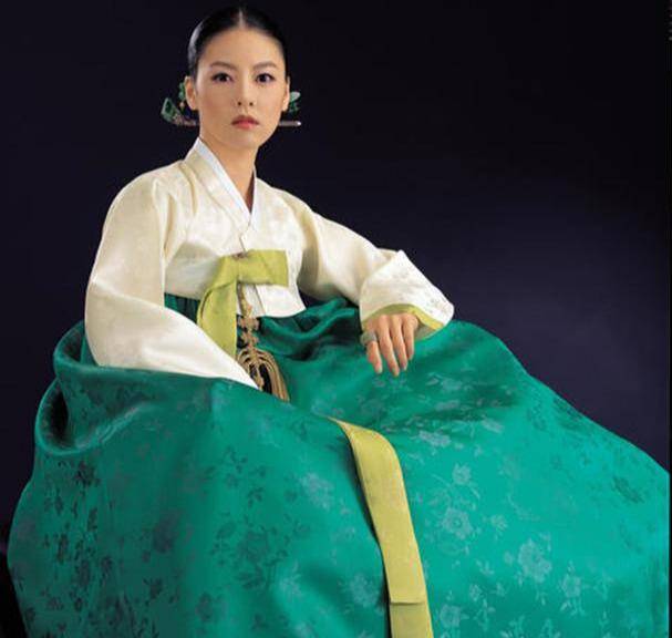 韩服,和服都是受到汉服影响,为何日韩传统服饰的继承比中国好