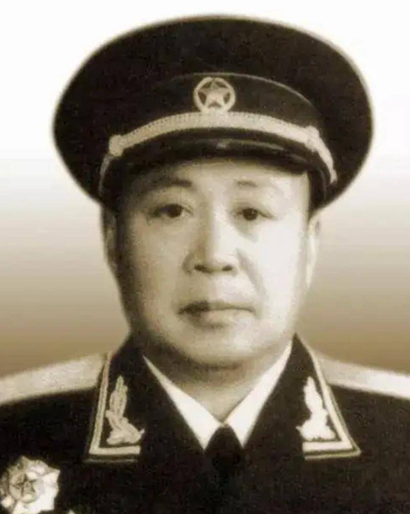 他利用职务便利帮助岳父,1951年被降职,虽战功赫赫却仅授大校_罗厚福