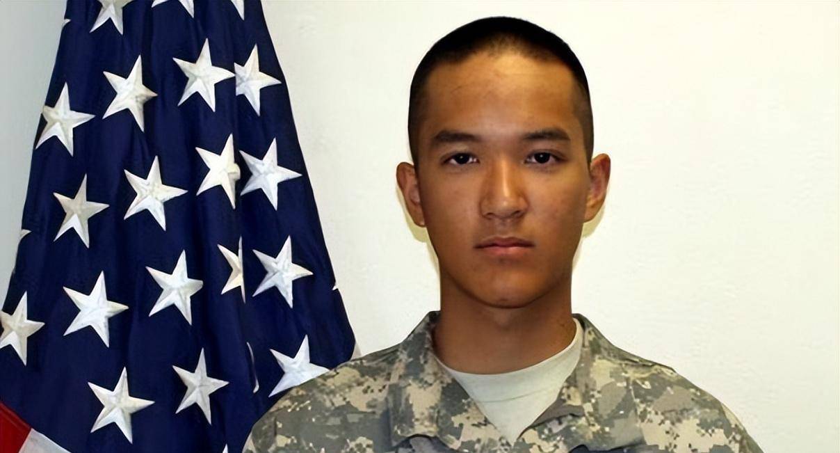 华裔少年陈宇晖:为融入美国社会加入美国军队,却被战友虐待而死