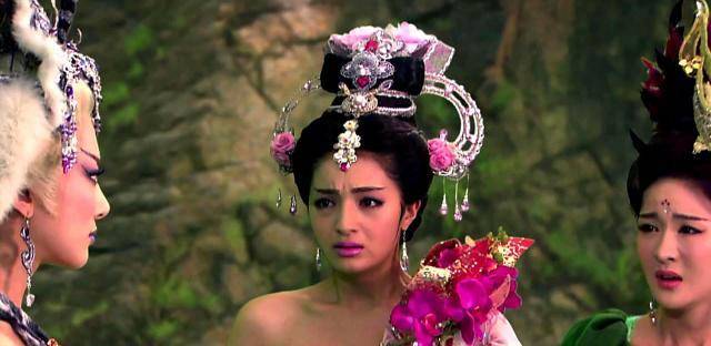 纣王得到她就如同得到女娲,但是,是低配版的女娲,不是妲己