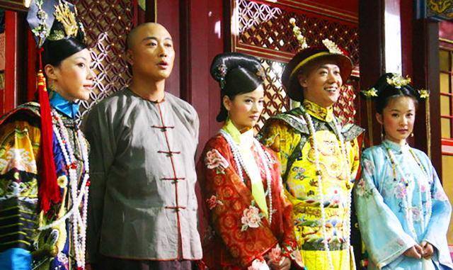 皇帝_即位_皇太子