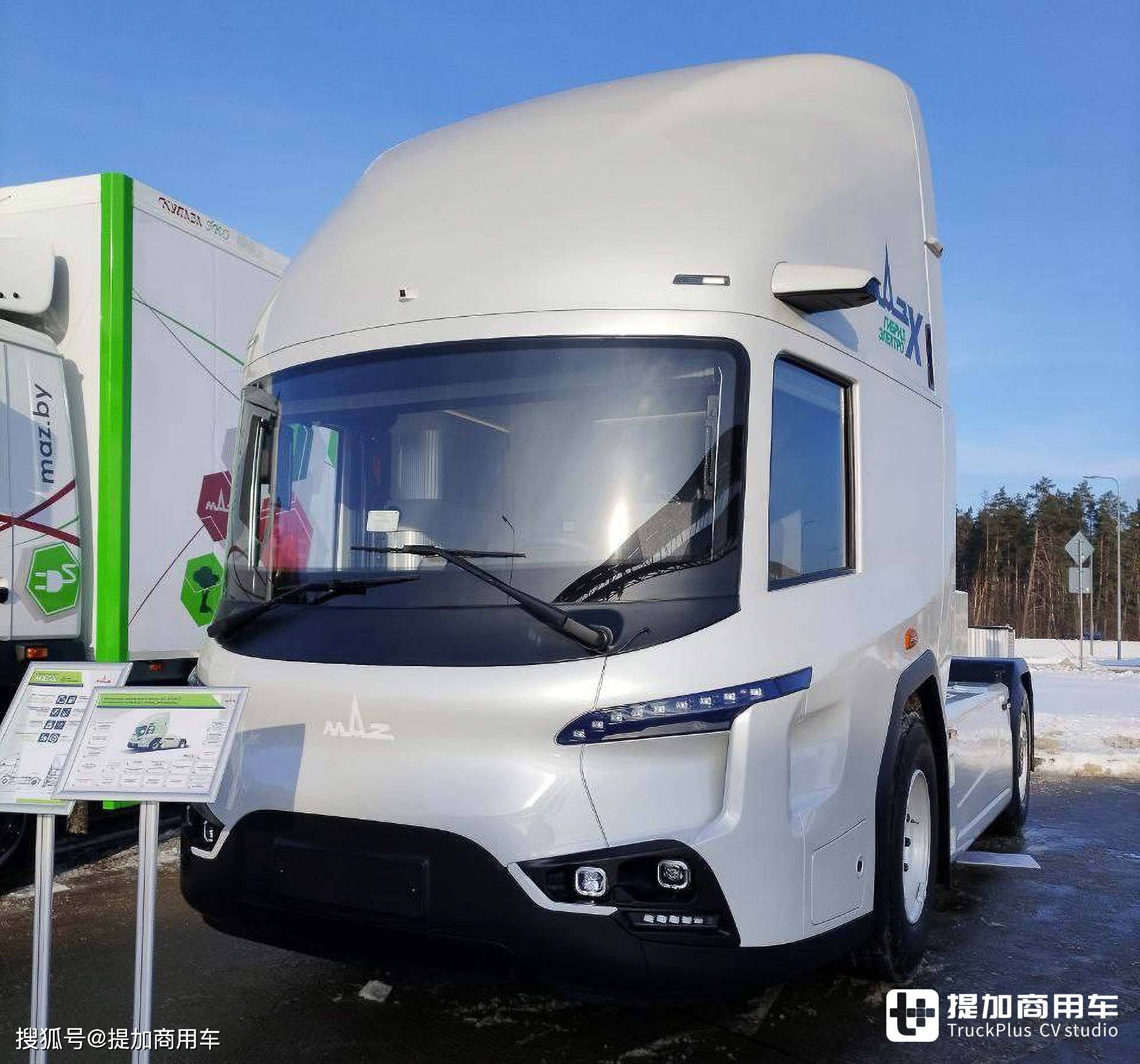 带你看白俄罗斯maz-x牵引车,配超大低入口生活舱,动力来自国产