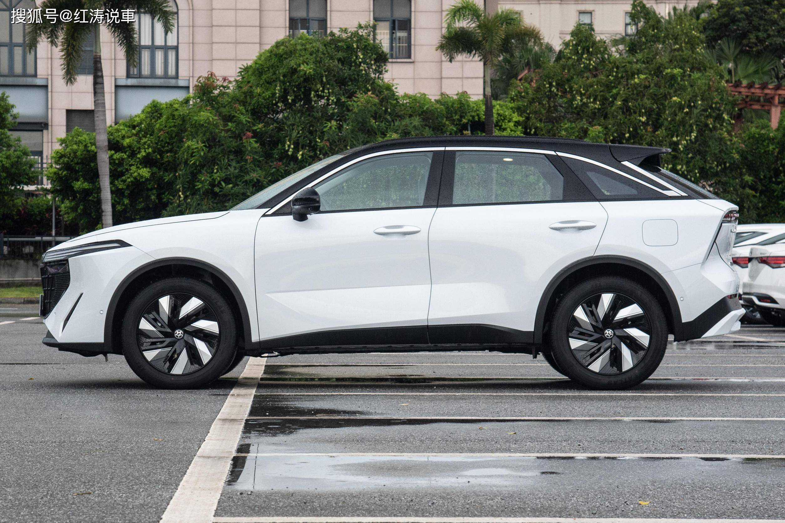 启辰大v dd-i超混动,插电混动suv,空间宽敞,动力好,油耗低