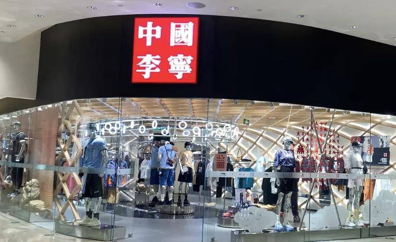 李宁与儿子,女儿合照:22岁儿子帅气,身高超李宁,女儿美丽可爱