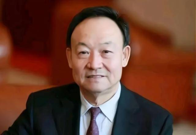 张俊廷,曾获全国先进工作者,最美医生等称号,他的人生令人钦佩