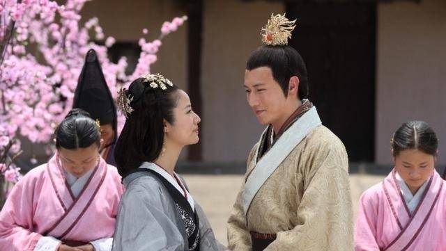 鞋子价值千金,衣服洗过不穿,这样的长孙皇后为何被称"俭约"