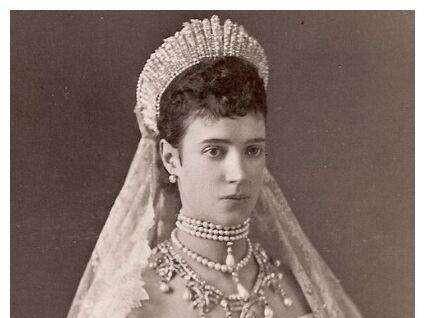 沙俄末代皇太后,1928年去世,2006年迁葬俄罗斯