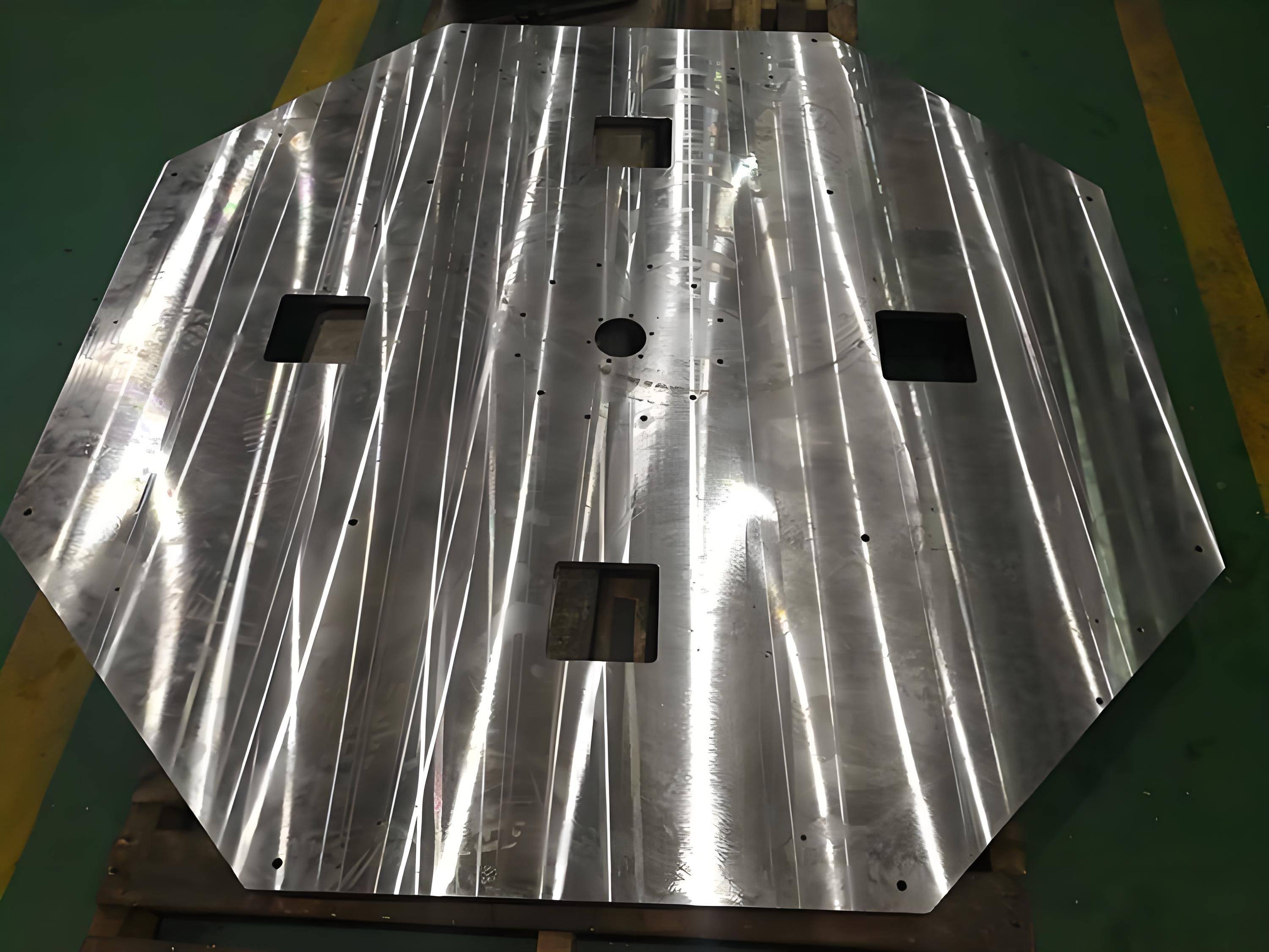 龙门加工中心大型复杂零件展示