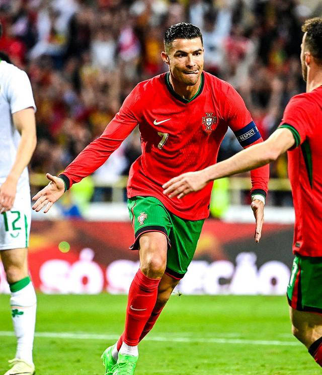 c罗梅开二度,葡萄牙3-0轻取爱尔兰,欧洲杯征程如虹