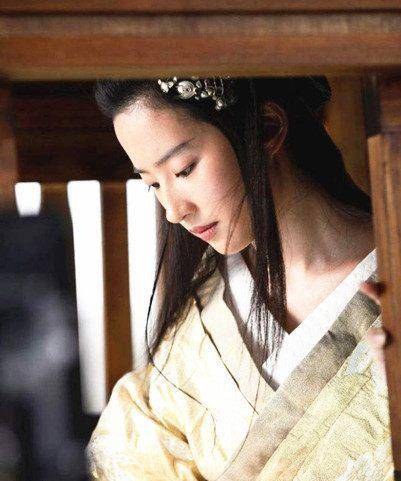 男人心里也许都会有一个虞姬,最后一张堪称绝版芳华