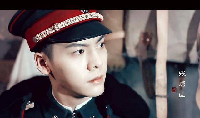 《盗墓笔记》中,张启山为何要灭掉老九门?又为何会放弃长生?