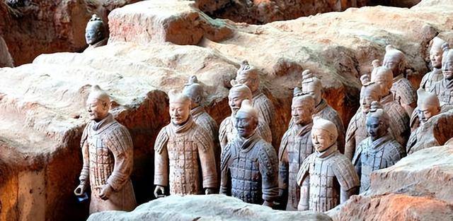秦国兵马俑个个栩栩如生,是否真如传闻所言由活人烧制而成?