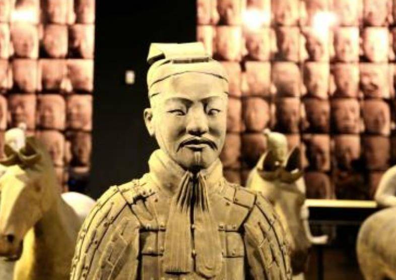 秦始皇陵中最"神秘的脸孔",只出现过4次,连解释也不清楚_兵马俑_因为