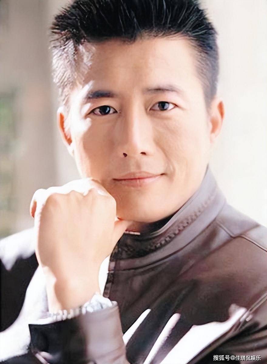 高曙光豪宅小聚,二婚娇妻扮嫩却翻车,气质和江珊差太多_王玲_高亦心