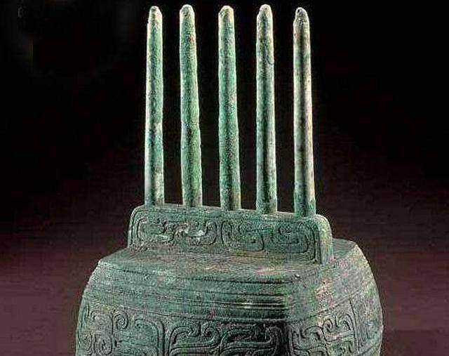安徽的一座西周古墓,出土古代路由器?专家:这是古代闹钟