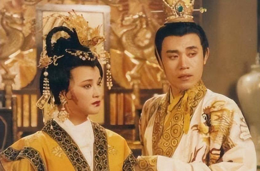 朕昔在储贰,特荷先慈,常得待从,弗离朝夕,宫壸之内,恒自饬躬,嫔嫱之间