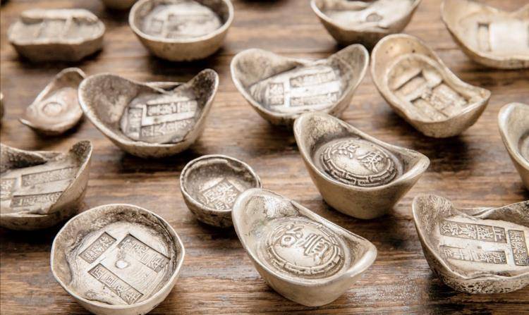 这才是古代银子的真实样子,都是牙印和污垢,值钱你也可能嫌脏