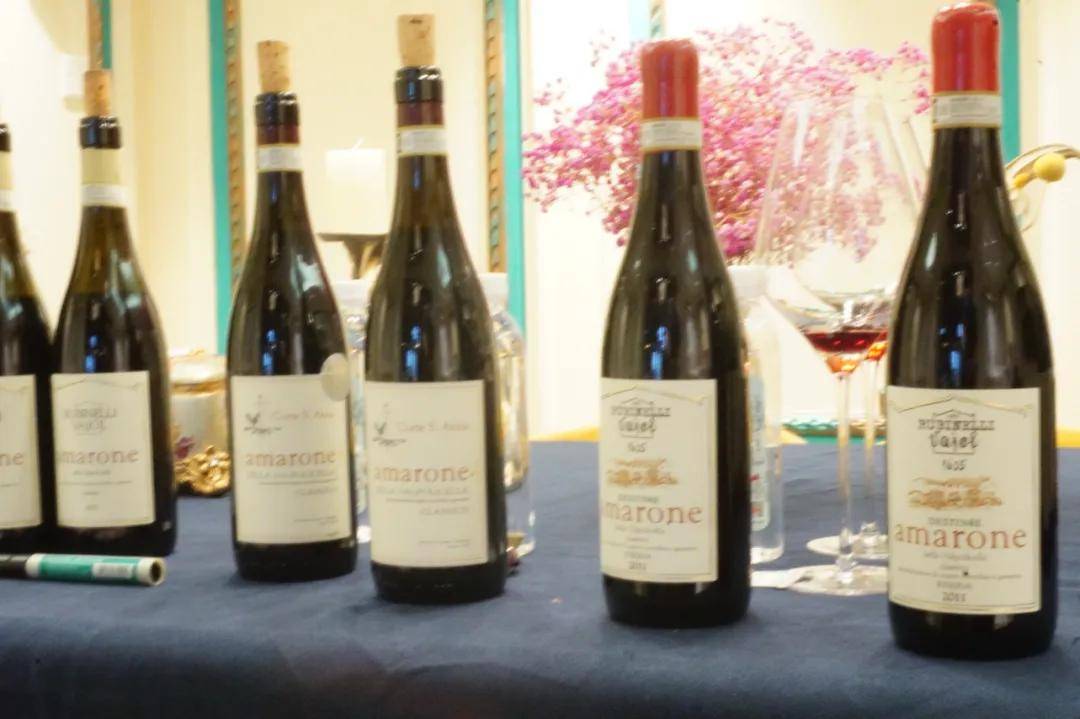 中喜酒业丨醉美时光的流淌:鲁宾利阿玛隆尼红酒品鉴晚宴