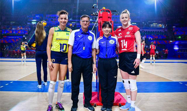巴西女排以24分领先逆转波兰队,连胜9场夺得世联赛头名