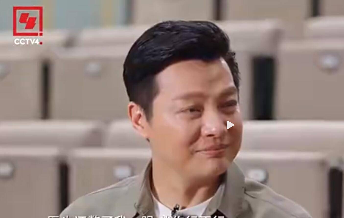 胡歌首谈陪产全过程:太紧张剪脐带失败,遭医生怼"你行不行啊"