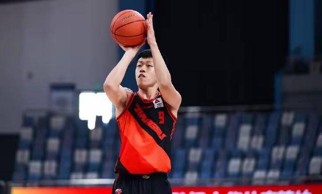 cba射手拒绝闵鹿蕾!投奔恩师李楠,冠军教练下课,山西有意杨鸣