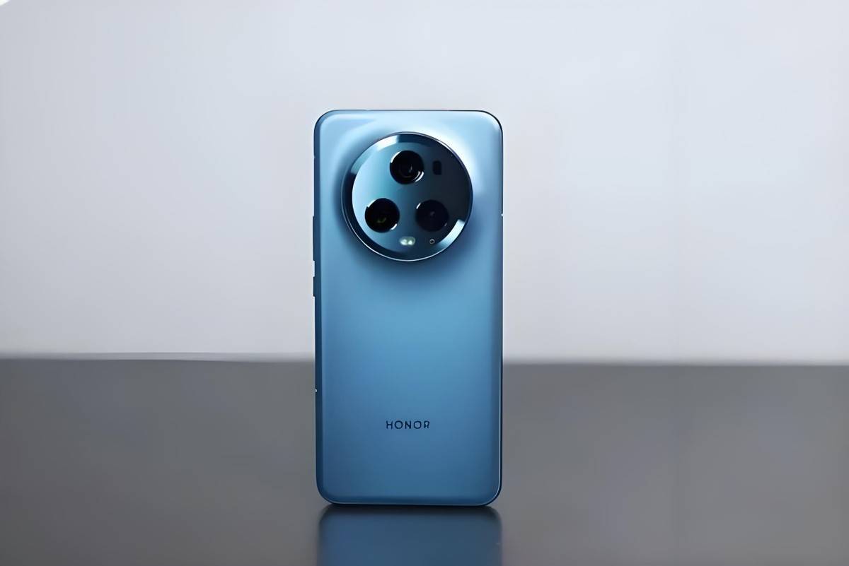 荣耀果断"发飙",618突降1298元,四芯片 四主摄 10倍耐摔 5600mah