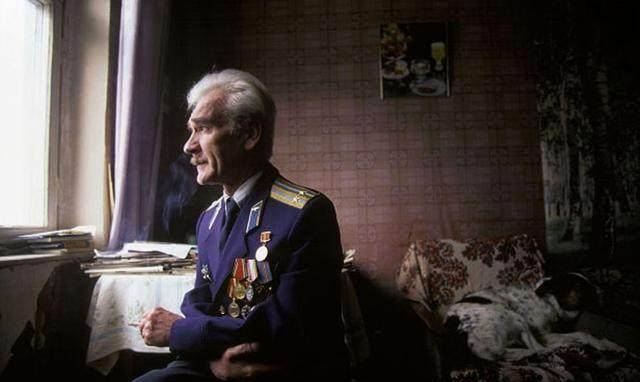 1983年这个夜晚,若不是此人值班,可能会爆发第三次世界大战_彼得罗夫