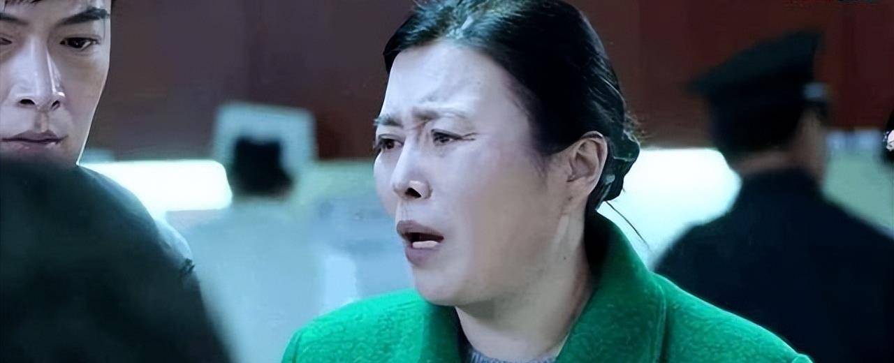 《门第》中那个聪明又精明,狡黠的同时又有着大智慧的汤丽华,丁嘉丽