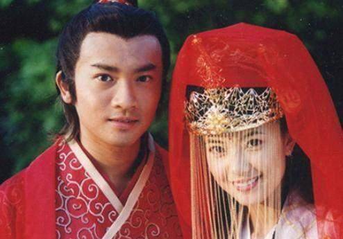 倚天屠龙记里的黄衫女是谁?一招就轻松击败周芷若,最后嫁给何人