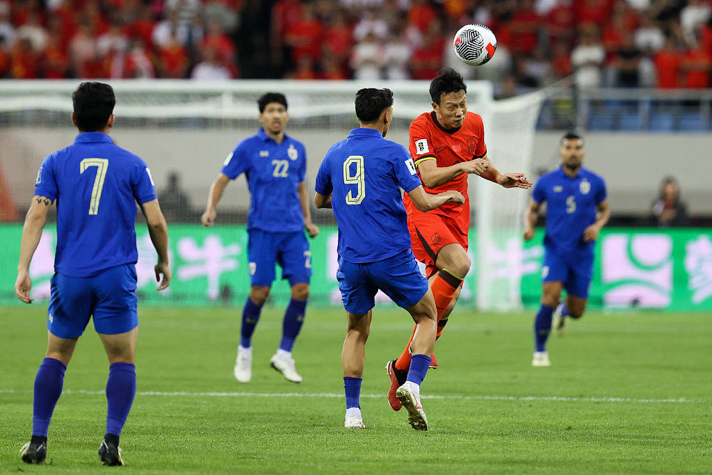 2记者为高天意鸣不平,暗指伊万不会用人,球迷:踢不好还得供着_李璇_徐