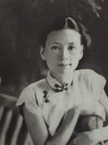 杨绛与林徽因年轻时的照片 你觉得谁更美?