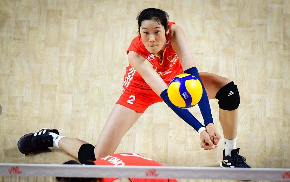 中国女排3-0德国球员总结:朱婷最佳,副攻给力,二传依旧薄弱!