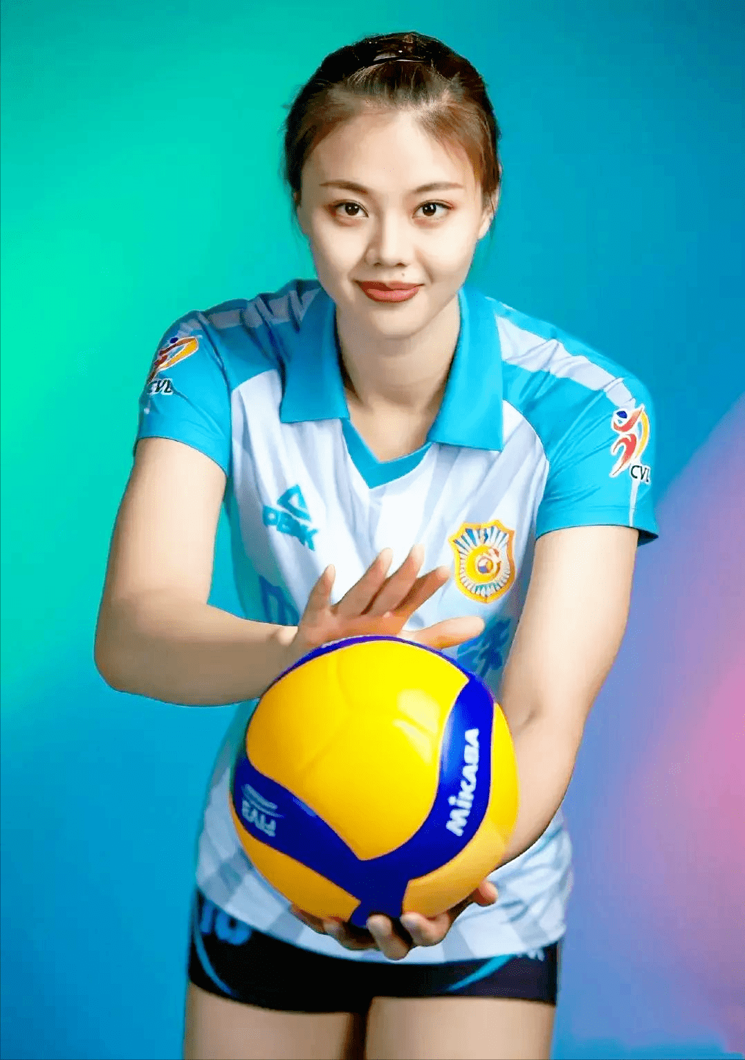 女排名将龚翔宇:19岁成奥运冠军,幸运又坎坷,27岁没有