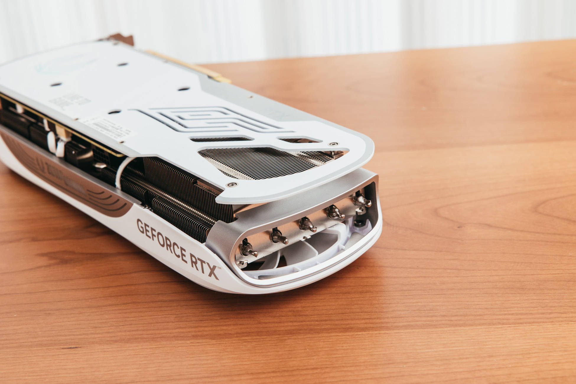 无光质感铝坨坨,abostudio container l  rog小吹雪s装机体验