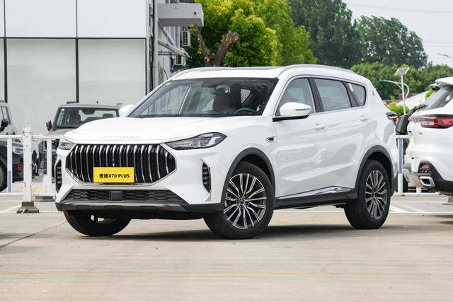 捷途x70 plus冠军版新车型上市,增座椅加热等功能,售12.89万元起