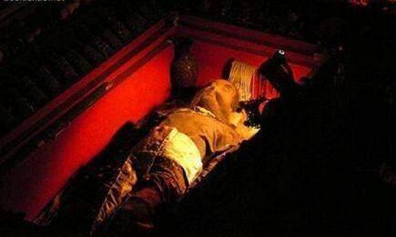 中国一家族,为秦始皇守墓两千年,一人守二十年,至今仍存在