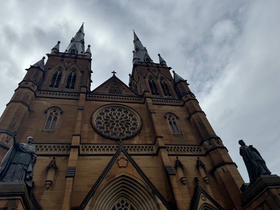   【环游世界】时光中的悉尼圣玛丽大教堂——悉尼游记之五