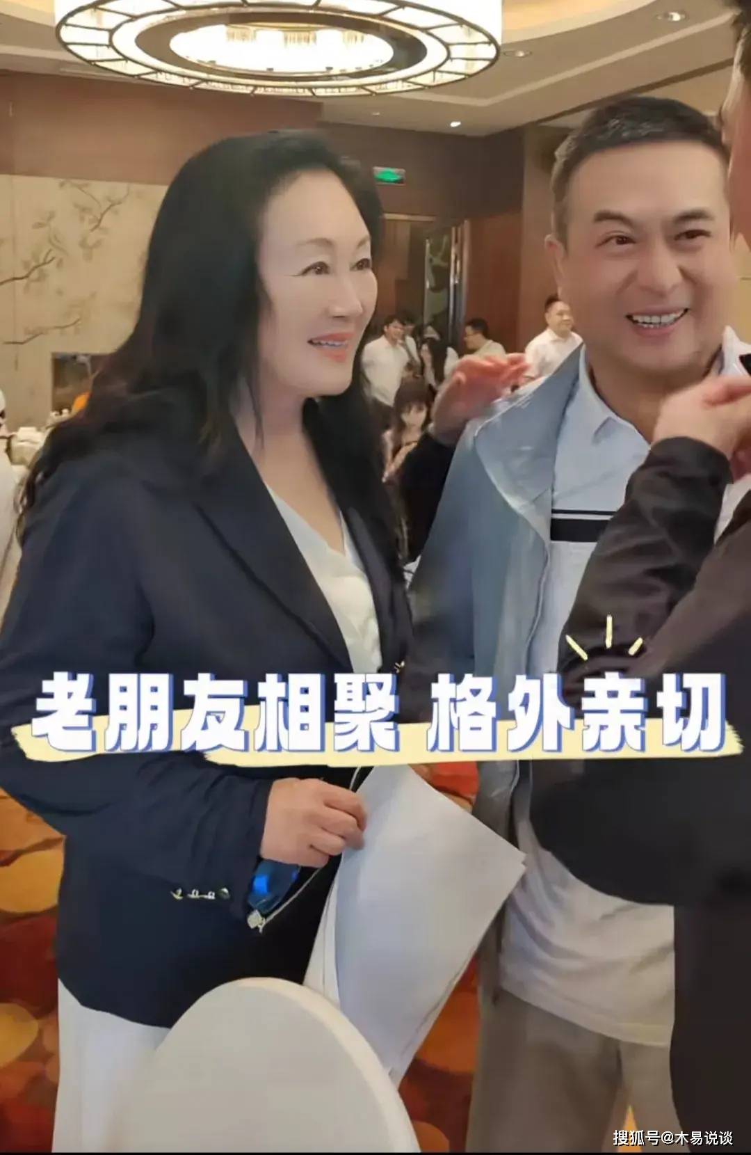 原创            众星现身聚会，张嘉译现身帅气依旧，57岁王志文显老态，文章瘦了-王志文和张译合作的电视剧大全