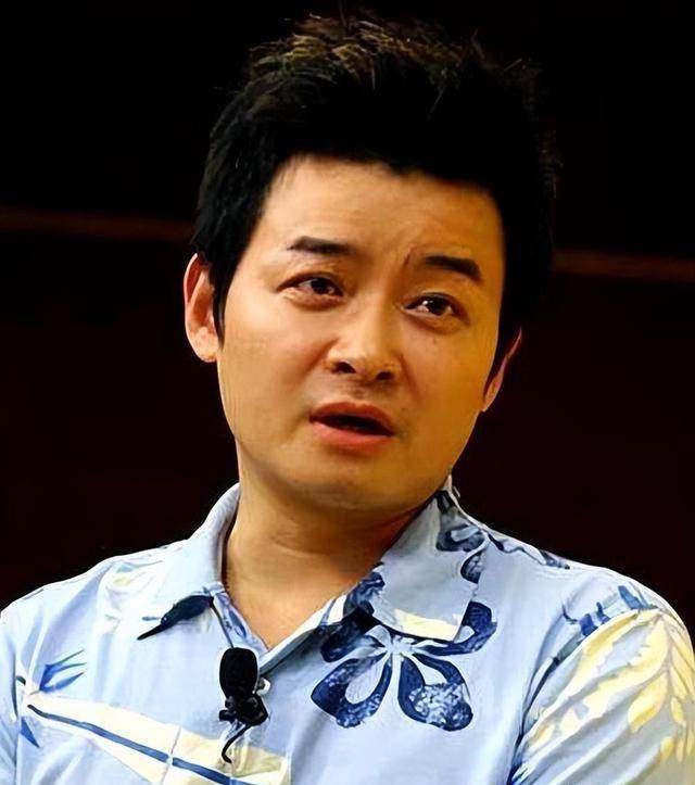李佳明:事业巅峰时被"劝"到国外镀金,归来却难现曾经的辉煌