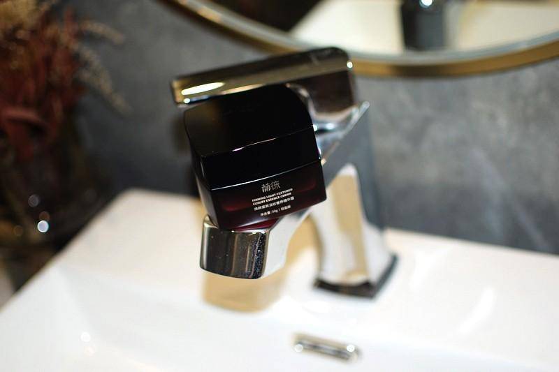 赫徕力作: 独创三段六型,千元淡纹致功效体验