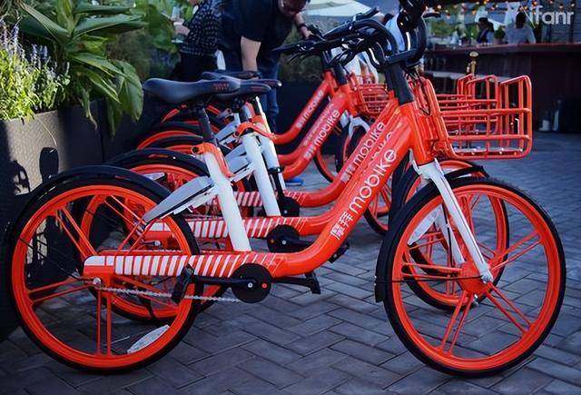 摩拜单车创始人胡玮炜:套现15亿全身而退,烂摊子留给美团王兴