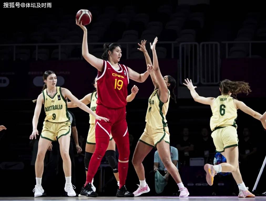 79-96!张子宇崩溃大哭,空砍42 14,女篮17分溃