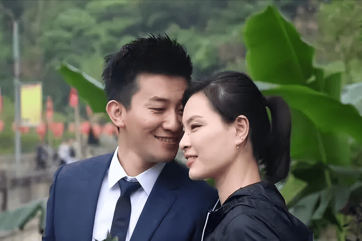 "跳水女神"吴敏霞:不嫁豪门嫁平民,张效诚娶她实乃三生有幸