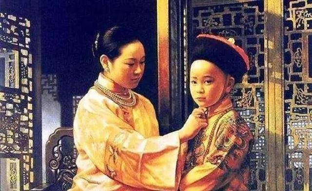 溥仪为何不能生育?看看小时候,宫女们都对他做了什么
