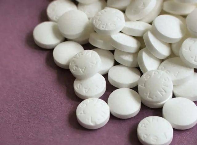 一天一片阿司匹林,身体受得了吗?长期吃阿司匹林有哪些不良后果