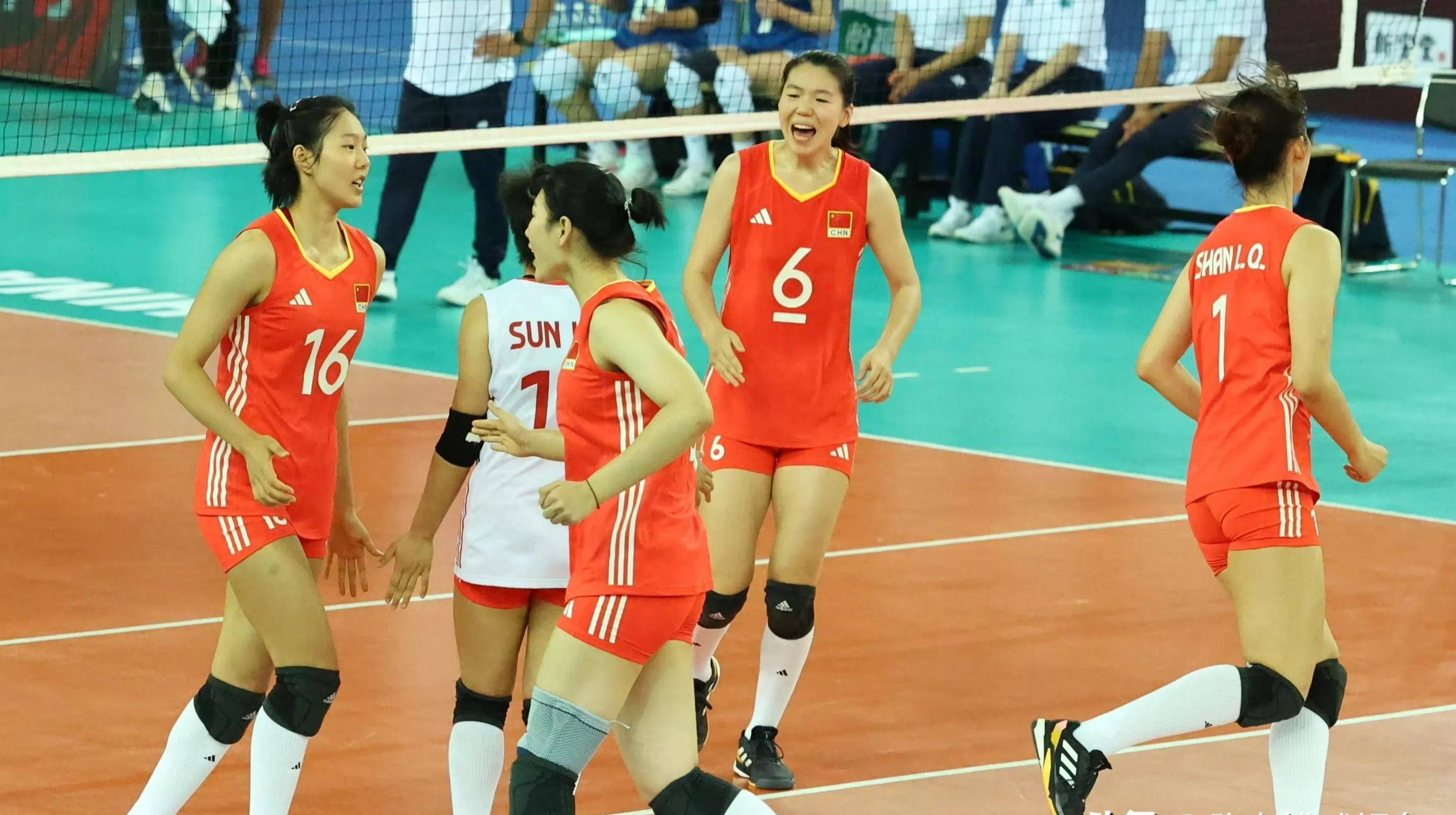 中国U20女排大胜对手48分，匡奇上演车轮战，王音迪12中8-u20排球赛程