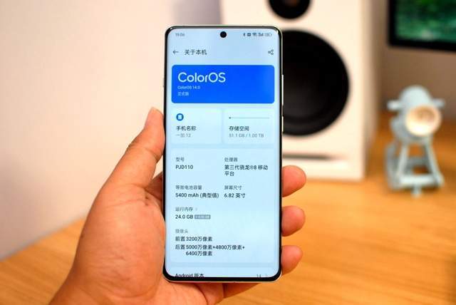 一加12开箱体验：人生第一台哈苏，看看一加的十年力作
