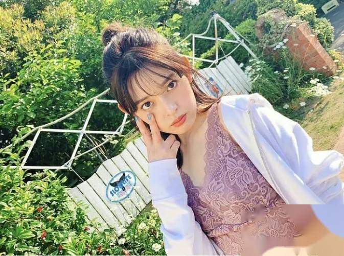 矢作穗香岁写真展现饱满身材,优雅迷人美貌无边,女神范儿爆棚!